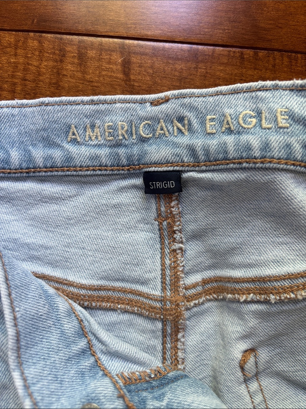 American Eagle Outfitters Women Light Blue Denim Shorts - Picture 3 of 3